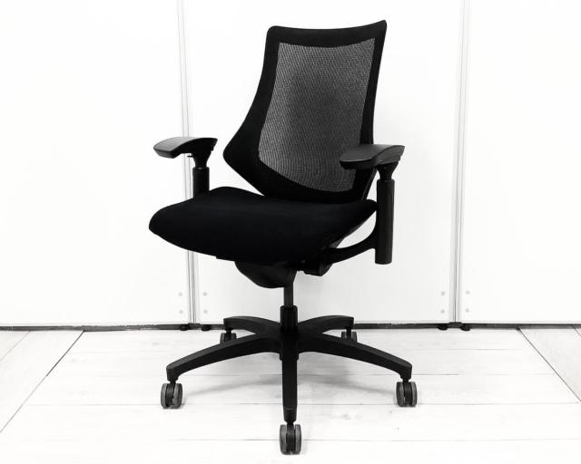 【中古】エフメッシュ KG-170JB-T1T1 イトーキ（ITOKI） 肘付ハイバックチェア