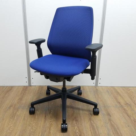 【中古】ニンバスチェア NA-00B ウチダ（UCHIDA) 肘付ミドルバックチェア