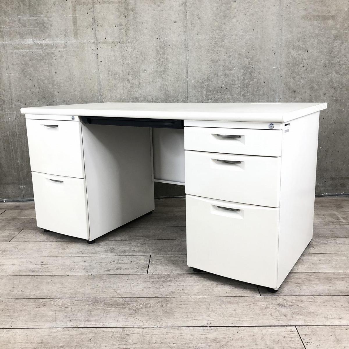 【作業スペース、収納力ともに広々大容量！上長デスクとしても！】■イトーキ(ITOKI)製　CZデスク　両袖机　■W1400×D700ｍｍ　■ホワイト　■シリンダー錠
                        CZデスク
                                    中古
            