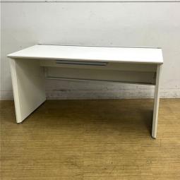 オカムラ　プロユニットフリーウェイ片面タイプ　マネージャーデスク　W1400のひろめサイズ　ホワイト天板×ホワイト脚　配線カバー開閉式　※日焼けあり・部材不足ありのためお安く