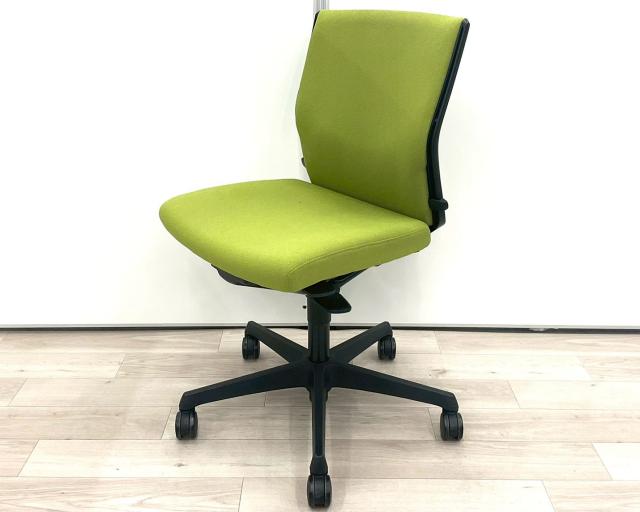 【中古】エスクード C433ZR　FFW6 オカムラ（okamura） 肘無ローバックチェア