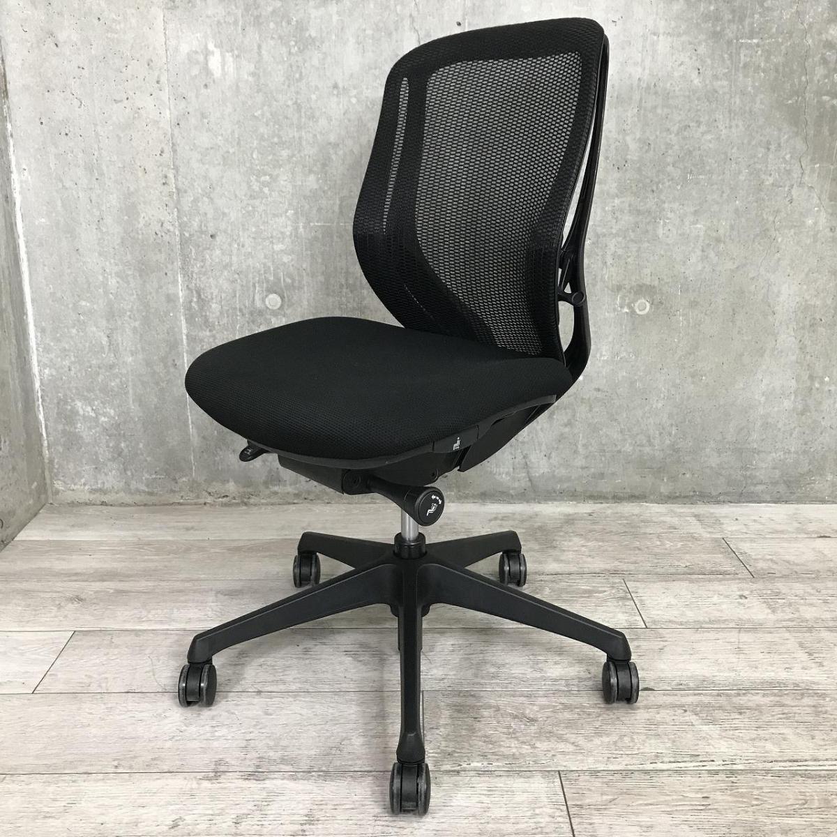 【前傾チルト機能付き】【オカムラ製品で最も人気を集める高機能メッシュチェア！】■オカムラ（okamura）製　シルフィ（Sylphy）　肘無し　ローバック　背面メッシュ　■ブラック
                        シルフィーメッシュ
                                    中古
            