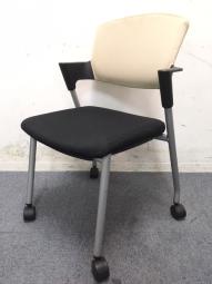 【博】【ふっくらクッションで快適！】コクヨ　プロッティ　ベージュ　ミーティング　会議　中古家具　福岡　九州最大級《オフィスバスターズ福岡博多店は、福岡を拠点として、日本全国へ中古オフィス用品・オフィス家具を提供しております》※サテライトは商談スペースのみの為、在庫は福岡の在庫を掲載しております。商品につきましてはお電話にてお問い合わせください※