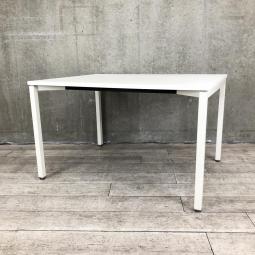 【在庫セール品・1台限定】【T11】■ウチダ（UCHIDA）製　ノティオ（notio）　ミーティングテーブル　4本脚　W1200×D900㎜　■天板：ホワイト　【シンプルで使い勝手のいいミーティングテーブル！】