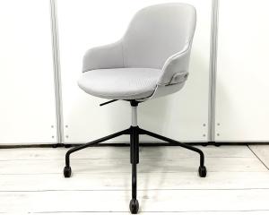 【2023年製】多目的チェア ミーティングチェア　カフェチェア　 アームレストあり ハンガーなし オススメ(おすすめ) 大人気 ・KOKUYO・コクヨ ・COODE/コーデ ※横浜本店撮影画像※