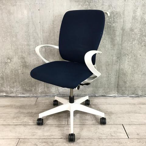 【中古】フルゴ  イトーキ（ITOKI） 肘付ハイバックチェア