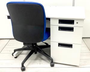 【セット商品（デスク＆チェア）】片袖机　大人気／定番／売れ筋　◆plus／プラス　フラットライン※横浜本店撮影画像※