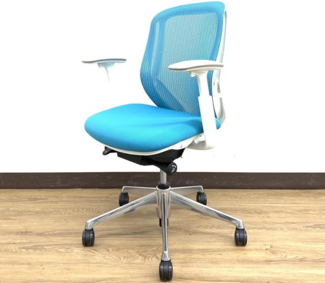 ■Okamura/オカムラ ■シルフィー/Sylphy ■ブルー ■ローバック ■肘付き/可動肘 ■背面/メッシュ ■座面/布 ■オススメ/人気/定番商品 【弊社使用欄:A01044066】