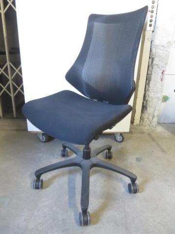 【中古】エフメッシュ KF-370JAHT1T1T5 イトーキ（ITOKI） 肘無ハイバックチェア