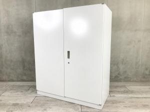 【☆特別価格☆ホワイトの観音開き書庫が今だけお買い得！！】◆イトーキ　シンライン　ホワイト　キャビネット　A4　両開き　観音開き　中古家具　福岡　九州最大級《オフィスバスターズ福岡博多店は、福岡を拠点として、日本全国へ中古オフィス用品・オフィス家具を提供しております》