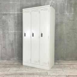 【貴重！3人用更衣ロッカーが入荷☆】◆コクヨ　LK　グレー　3人用　ロッカー　更衣用　収納　中古家具　博多　天神　九州最大級《オフィスバスターズ福岡博多店は、福岡を拠点として、日本全国へ中古オフィス用品・オフィス家具を提供しております》