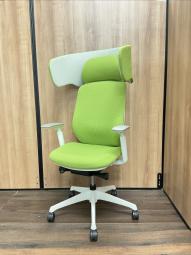【早い者勝ち！！】《現物写真だから安心！商品番号》オカムラ製の大人気オフィスチェア【シルフィー/ワークベール付き/可動肘仕様】が入荷しました！　＊良品を格安で！【AD】