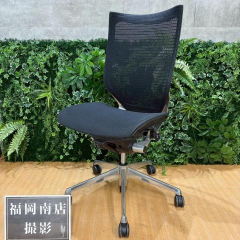 「2019年製★現物写真だから安心★商品番号④」オカムラ製のオフィスチェア(事務椅子)【バロンチェア /メッシュ】が入荷しました! *良品を格安で!「オフィスバスターズ福岡南店」は、福岡を拠点として、全国へ中古オフィス用品・オフィス家具を提供しております。