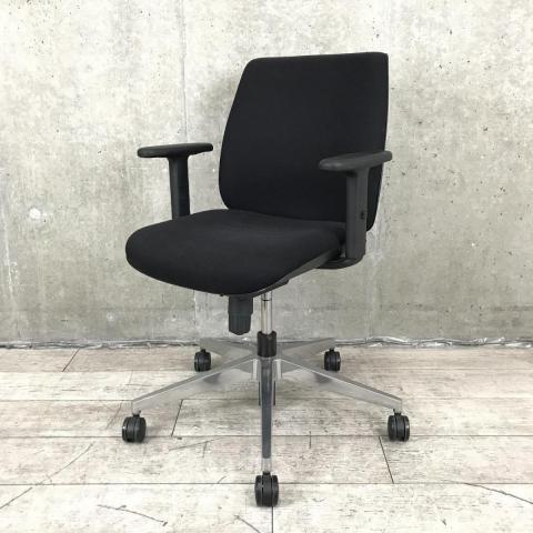【中古】U chair KD-UC65SEL BK プラス（PLUS） 肘付ローバックチェア