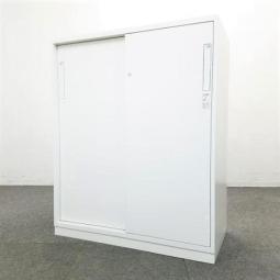 【手狭オフィスで大活躍！導線を確保できる引き違い戸のキャビネット！】■コクヨ（KOKUYO）　■エディア(EDIA)シリーズ　■引き違い書庫　■2枚扉　■天板なし　■シリンダー錠　■ホワイト