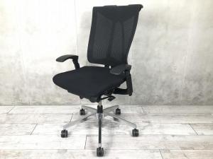 【残り1脚!!】【座るとわかる快適さ・骨盤にしっかりフィットする!チェア自らが動き座る人の体を支える「おもてなし」の心を体現した高級チェア! 】■イトーキ製(ITOKI) セレーオチェア (celeeo) 肘付き ハイバック ■メッシュ背面 ■可動肘 ハンガー付 ■ブラック【2506】弊社使用欄【A01020506】