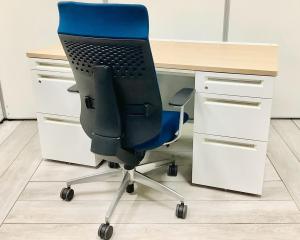 【セット商品（デスク×１台/チェア×１脚）】両袖机　両袖デスク オススメ(おすすめ) 大人気　上長席 ・Okamura/オカムラ ・ADVANCE/アドバンス ※横浜本店撮影画像※