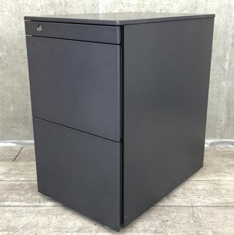 【フラットフェースでスタイリッシュなデザイン！】■オカムラ製　3段ワゴン　プロユニットシリーズ　ブラック　■収納力アップ！デスクサイドキャビネット！【Okamura　ProUnit】