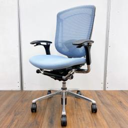【在庫入替セール品！】世界で認められた革新的なタスクチェア！肘掛部分で操作が自由自在！スマートオペレーション搭載！/オススメ(おすすめ) /人気商品 オカムラ（okamura）コンテッサチェア　色：ライトブルー【AD】