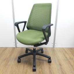 【在庫入替セール品!】理想的な作業姿勢をキープ!通気性も良い背もたれメッシュ!足回りコンパクトで座り心地も〇!
■イトーキ/ノナ(nona)/アイビーグリーン × ブラックシェル【AD】