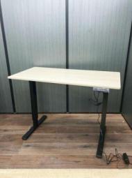 【サンプル品は入荷予定】【Asmix】アスカ　電動昇降デスク入荷　昇降高さが約725～1215㎜まで調整可能！！
【電動】【昇降】【ハイテーブル】※写真はサンプル品になります。
