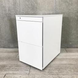 ■オカムラ（okamura）製　■プロユニット　■3段ワゴン　■フリアド用ワゴン　■H650㎜　■シリンダー錠　■ホワイト 　【弊社使用欄：A01040360,A01034509】