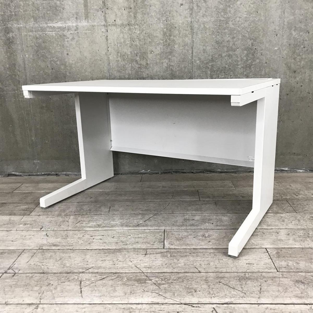 【定価約5万円】【安心の国内メーカー！スタンダードなサイズ幅1200㎜のオフィスデスク！】 ■イナバ(Inaba)製　デュエナ(DuENA)シリーズ　平机　引き出し無　W1200×D700㎜　■ホワイト
                        デュエナ
                                    中古
            