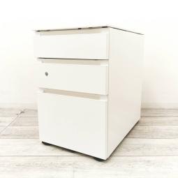 【定価約8万円】【高さ700ｍｍデスク用の下にも入る高さ600ｍｍ３段ワゴンの入荷です！】■コクヨ製　■GX　■３段ワゴン