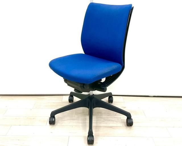 【中古】ヴィスコンテチェア CWA6ZA FEA4 オカムラ（okamura） 肘無ローバックチェア