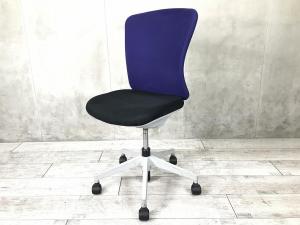 【ローコストチェアの定番！】【使いやすいスタンダードなデザイン！】■イナバ（inaba）製　バルチェチェア（Valche）シリーズ　肘無ハイバックチェア　■背面パープル×座面ブラック　【セルフアジャストメント機構採用であらゆるワークシーンにフィット！】