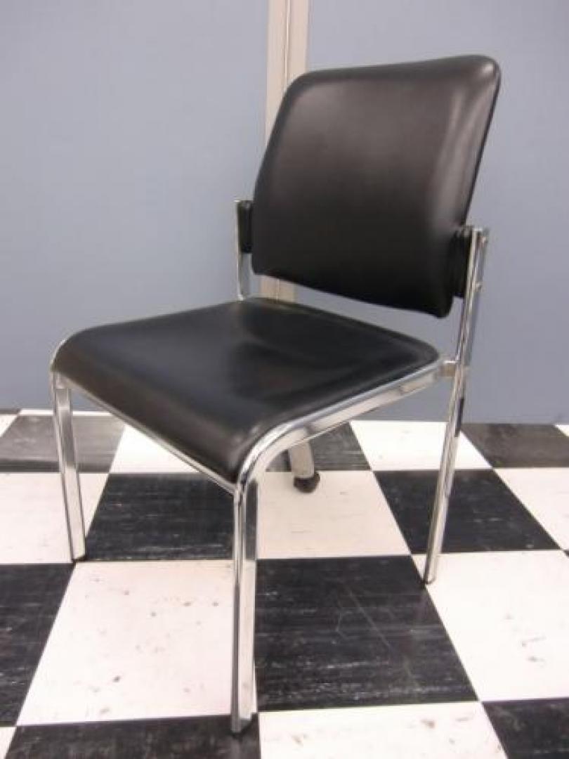 ◆簡易的なミーティングチェア◆　<A Href=http://www.officebusters.com/shop_showsai/saitama.php>■店内商品はなんと1400点展示■電話工事、コピー機、内装、電気工事、お引越し、などもお気軽にご相談下さいませ！■【随時キャンペーン実施中！詳細はこちらをクリック！　オフィスバスターズさいたま・大宮店TEL048-871-7390】</A>【会議チェア】
                                    中古
            