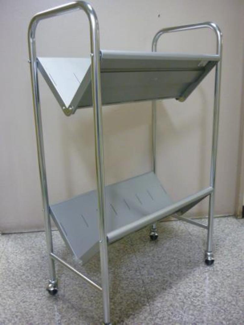 ブックラック　マガジンラック　キャスター付でオフィスを駆け巡る　2012.1.16
                                    中古
            