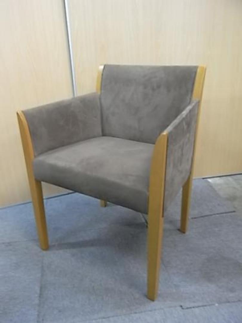 【残り1脚】アダル | ADAL 【高級老舗ブランド】 ■■　アダル　ノーテ ■■ アームチェア■■　
                                    中古
            