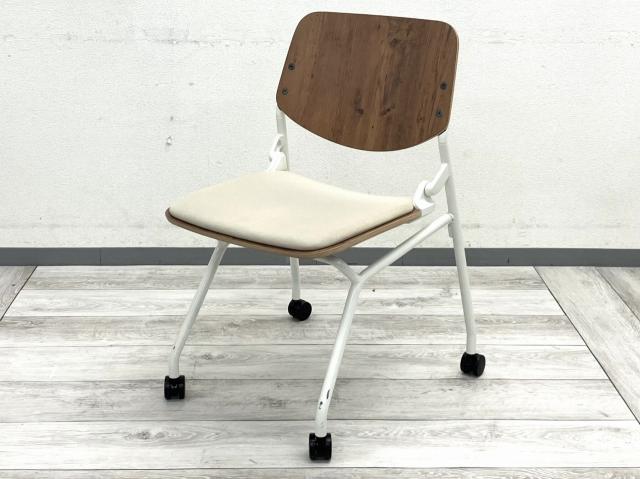 【中古】ライブスネスティングチェア 81S9FZ FXW2 オカムラ（okamura） ネスティングチェア