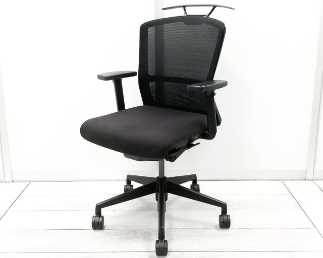 ワークチェア アームレスト付　可動肘　ブラックボディハンガー付き オススメ(おすすめ) 大人気 ・UCHIDA/内田洋行 ・Elfie/エルフィ