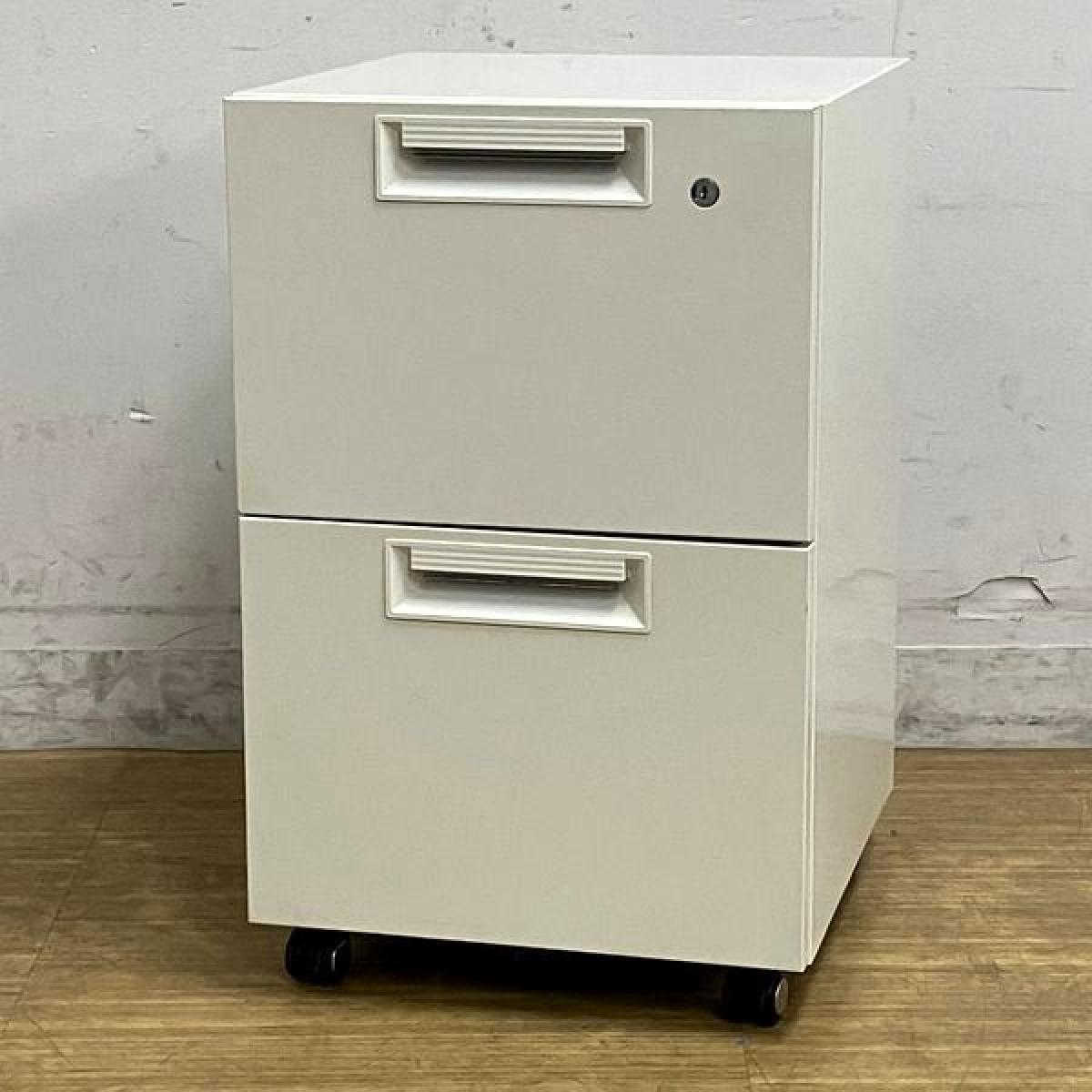 【在庫入替セール】【ロット入荷】プラス　LEED（リード）　2段ワゴン　ホワイト　鍵付き　シリンダー錠　奥行スリムの珍しいサイズ感【愛知・名古屋・豊田・静岡・浜松】
                        LEED
                                    中古
            