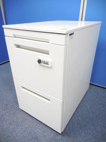 【人気のダイヤル錠タイプ！鍵の持ち歩き不要！】■イトーキ製　3段ワゴン　H650mm　ホワイト　■左右の利き手を問わず開け閉めしやすい！【ハイワゴン】【ITOKI　CZR】