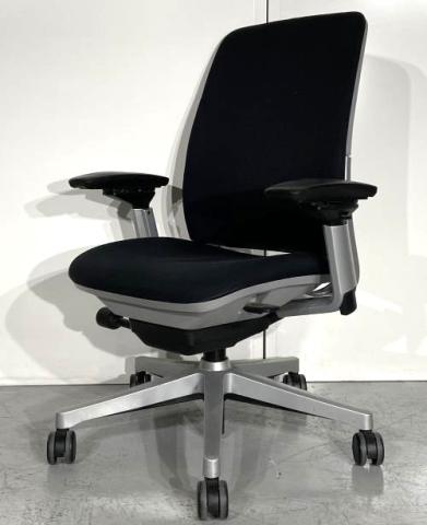【中古】その他シリーズ 4821410K Steelcase（スチールケース） 肘付ハイバックチェア