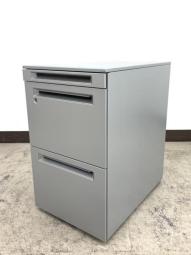 【在庫入替の為、お安く！】オカムラ　アドバンス　シルバー　　オフィスバスターズ　梅田本店【K11】