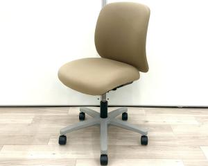 【在庫入替セール品】■イトーキ（ITOKI）製　■ボニートチェア（Bonito）　■ブラウン　■ローバック　■肘無し　■オススメ/人気/定番商品　【弊社使用欄：A01019058  K】