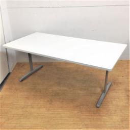 オカムラ　8177シリーズ　ミーティングテーブル　天板ホワイト　T字脚　W1800/D750　4～6人掛け想定
