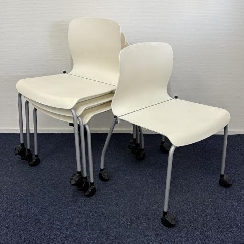 【中古】アリーナC CK780PAWCNN コクヨ（KOKUYO） スタッキングチェア