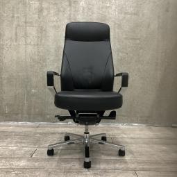 【ボリューム感・シャープさを兼ね揃えたレザー張りの高級感溢れるデザイン！】■ファシス（FURSYS）　CH5200　エグゼクティブチェア　肘付き　ハイバック　■ヘッドレスト付き　■固定肘　■ブラック 【弊社使用欄：A01032712】