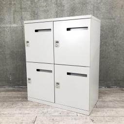 【投入口付！４人用パーソナルロッカー！ダイヤル錠式なので鍵を持ち歩く必要がありません！】■オカムラ(okamura)製　レクトラインシリーズ　４人用　パーソナルロッカー　■グレー　■投入口付き　■ダイヤル錠　※非常解錠キー(マスターキー)は付属しておりませんので、必要な方はご相談くださいませ！