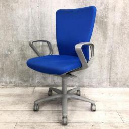 ■Okamura/オカムラ　■カロッツァ(Carrozza)チェア　■肘付き/サークル肘　　■ハイバック　■ブルー×グレーシェル　【弊社使用欄：A01044081 K】