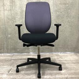 【人間工学に基づいたスタイリッシュなデザイン！】■ジロフレックス　353チェア　可動肘　バイオレット　■座る人の体重を感知し理想のロッキング強度を実現！【giroflex 353】