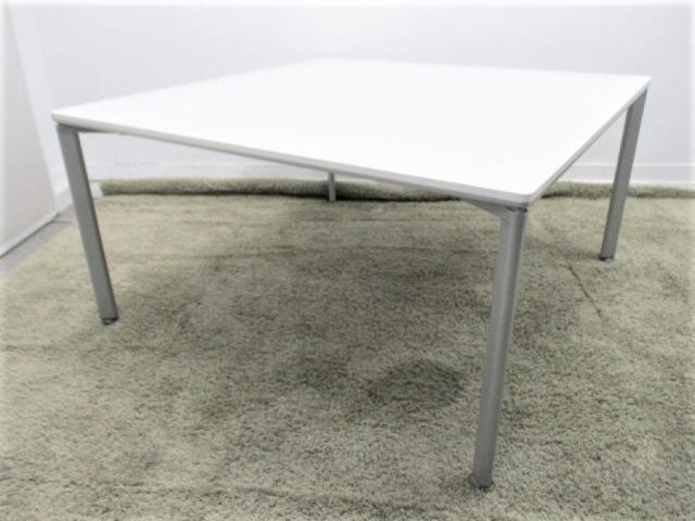 【使い方は自由自在!】 コクヨ ワークソート ワークテーブル 配線ボックス付 W1200mm ホワイト【弊社使用欄:A01043957】【HU】【関東倉庫在庫品】