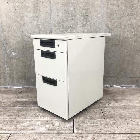 【デスク横に置いて収納と作業スペースを同時に確保！デスク周りの書類をスッキリ整理！】■プラス(PLUS)製　LAシリーズ　脇机3段　H700mm　■色：ニューグレー　■シリンダー錠【弊社使用欄：A01046750】