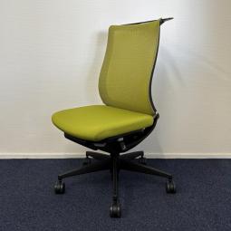 【着座姿勢を最適にサポート！ワンランク上の快適な座り心地！】■コクヨ（KOKUYO）製　ベゼルチェア（Bezel）　肘無し　ハイバック　■背面メッシュ　■リーフグリーン　■ハンガー付き 【T12】