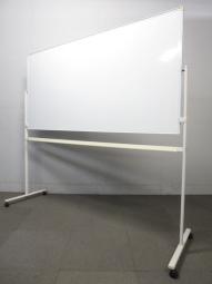 【西】～ミーティングの必需品～【PLUS製】【両面ホワイトボード】【脚付き】【キャスター付き】【横幅1880ｍｍ】【福岡オフィス家具】【福岡中古家具】【中古事務什器】【中古チェア】【中古椅子】